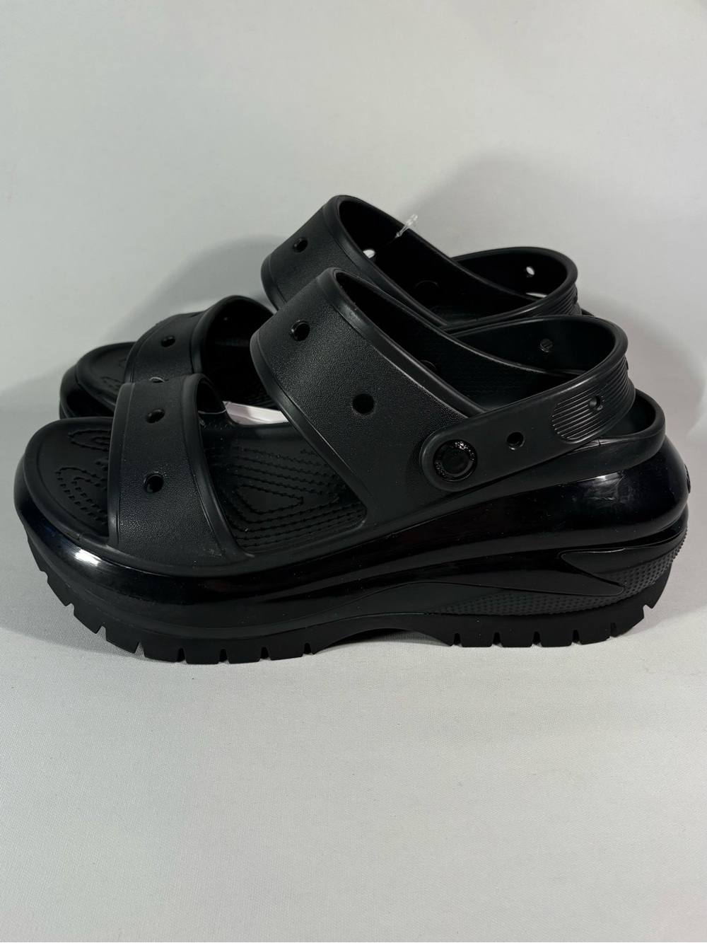 🖤 CROCS MEGA CRUSH SANDAL BLACK WOMENS PLATFORMS SIZE 9 CLOGS [BRAND NEW] 🖤